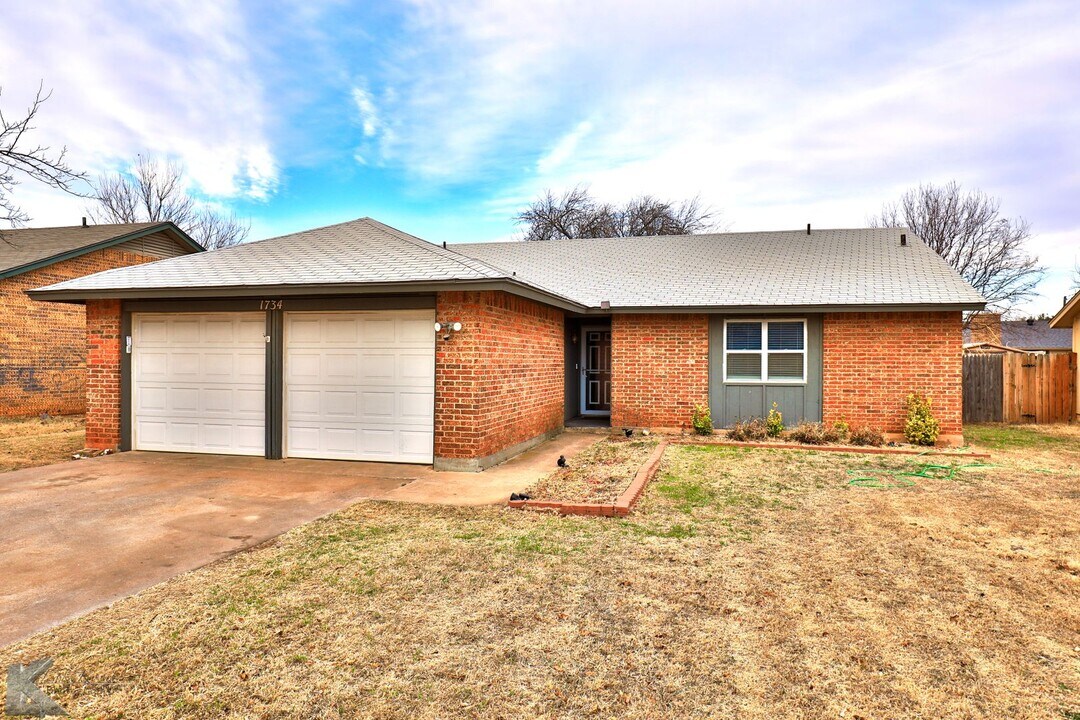 1734 Bob White Ct in Abilene, TX - Building Photo