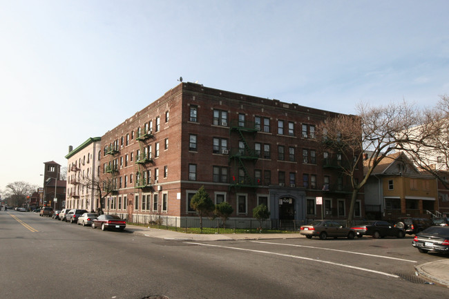 420 E 21st St in Brooklyn, NY - Building Photo - Building Photo