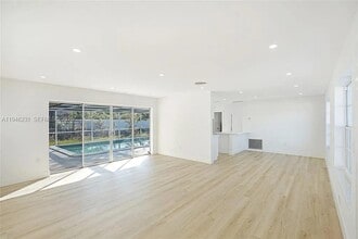 1730 NW 170th Terrace in Miami Gardens, FL - Building Photo - Building Photo