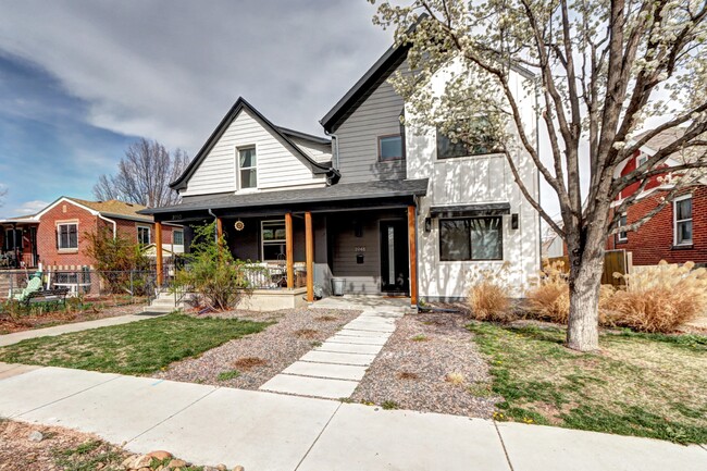 property at 3948 Shoshone St