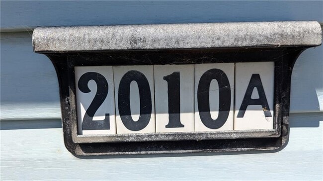 2010 Sycamore Pl in Springdale, AR - Building Photo - Building Photo