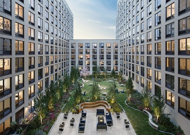 Miramar in New York, NY - Building Photo - Building Photo