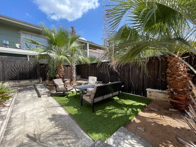 property at 305 W 38th St