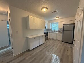 732 62nd Ave N in St. Petersburg, FL - Building Photo - Building Photo