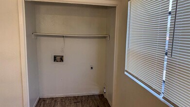 501 Hardin Ct in Austin, TX - Building Photo - Building Photo