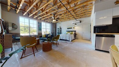 305 W 27th St, Unit 332 in Bryan, TX - Building Photo - Building Photo