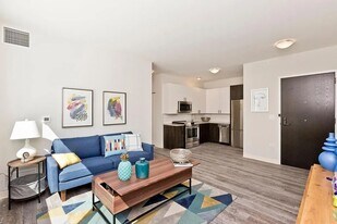 94 Christopher St, Unit 10PH in New York, NY - Building Photo