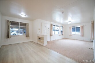 1438 Kaleilani St in Pearl City, HI - Building Photo - Building Photo