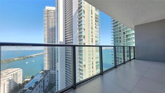 501 NE 31st St, Unit 2404 in Miami, FL - Building Photo