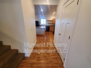 512 NE Stadium Way in Pullman, WA - Foto de edificio - Building Photo