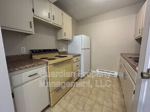 912 N Walnut St in Maryville, MO - Foto de edificio - Building Photo