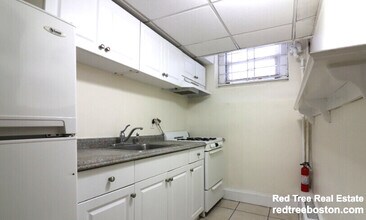 405 Huntington Ave, Unit B3 in Boston, MA - Foto de edificio - Building Photo