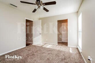 1032 Ridgeway Dr in North Fort Myers, FL - Building Photo - Building Photo