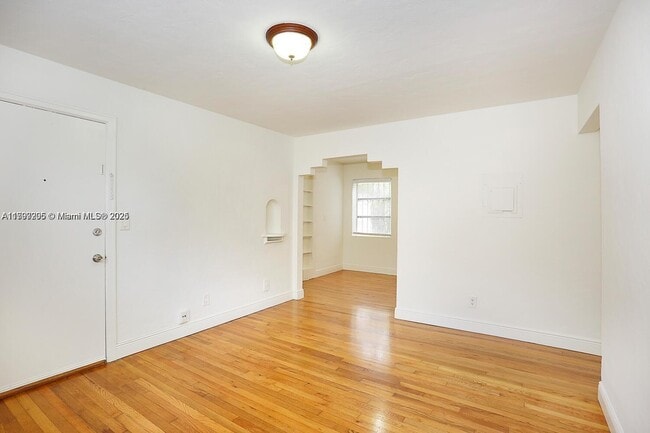 property at 27 Phoenetia Ave