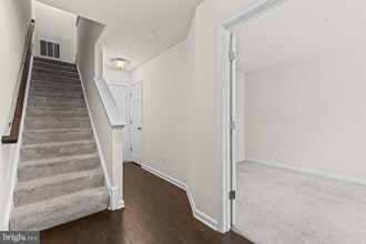 7118 Rowlock Aly in Beltsville, MD - Building Photo - Building Photo