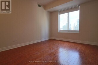 35 Balmuto St in Toronto, ON - Building Photo - Building Photo