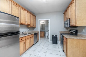 Clinton Street Commons Apartments in Syracuse, NY - Building Photo - Interior Photo