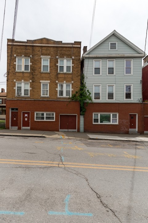 3 Delafield St in Poughkeepsie, NY - Building Photo