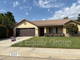 2322 E Beech Ct in Visalia, CA - Building Photo