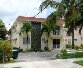 1053 NW 5th St in Miami, FL - Building Photo - Building Photo