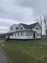 1697 Hilton Parma Corners Rd in Spencerport, NY - Building Photo