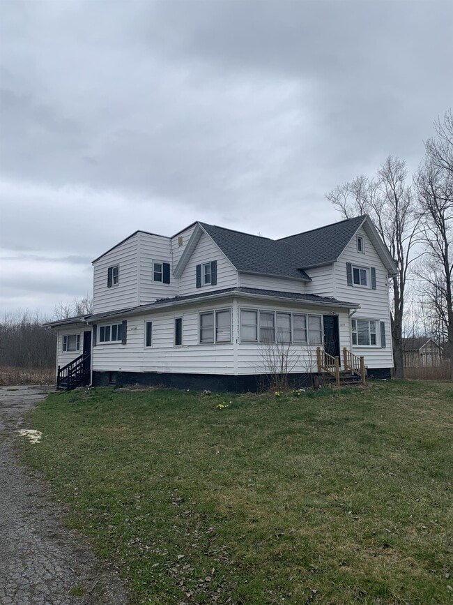 property at 1697 Hilton Parma Corners Rd