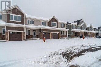 1937 Elevation Rd in Ottawa, ON - Building Photo - Building Photo