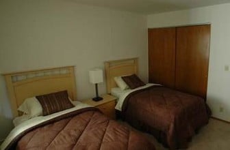 Southgate in Milwaukee, WI - Building Photo - Interior Photo