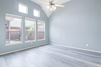 17811 Skyline Arbor Terrace in Houston, TX - Building Photo - Building Photo