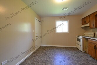1004 Thornton St in Lockport, IL - Foto de edificio - Building Photo