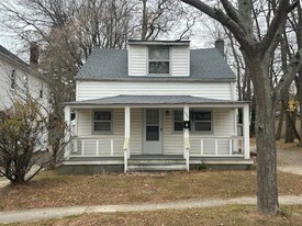 326 Maple Ave