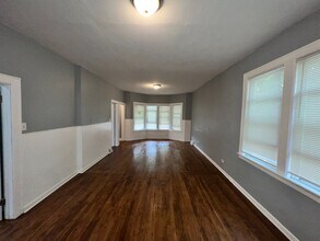 8601 S Kingston Ave in Chicago, IL - Building Photo - Building Photo
