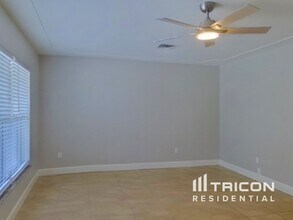 4228 25th Ave N in St. Petersburg, FL - Building Photo - Building Photo