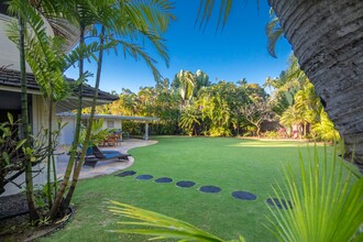 1405 Mokulua Dr in Kailua, HI - Foto de edificio - Building Photo