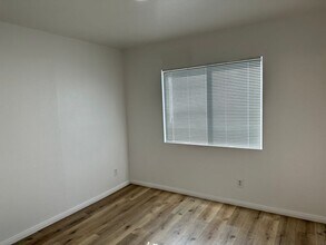 17785 Carson Cir in Adelanto, CA - Building Photo - Building Photo