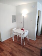 5500 Friendship Blvd in Chevy Chase, MD - Foto de edificio - Building Photo