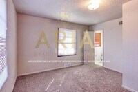 1517 Ann Arbor Dr photo'