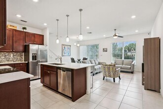 4374 Veleiros Ave in Lighthouse Point, FL - Building Photo - Building Photo