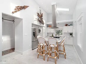 107 Sunshine Ct in Beaufort, NC - Foto de edificio - Building Photo