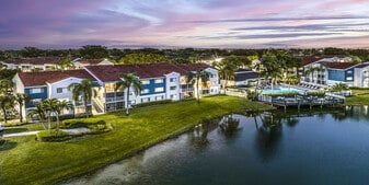 Avana at the Moors in Hialeah, FL - Building Photo