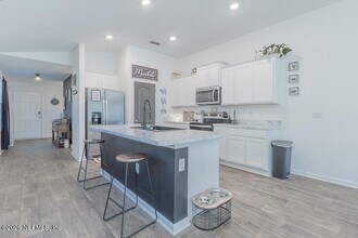 12634 Cacao Tree Trl. in Jacksonville, FL - Building Photo - Building Photo