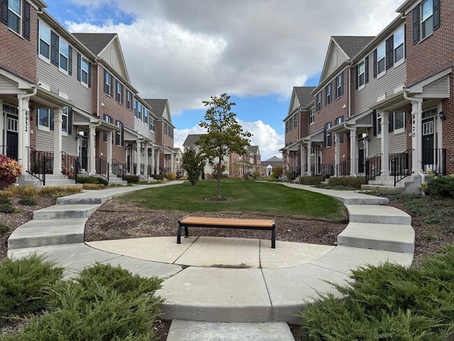 8972 Dolby St in Huntley, IL - Building Photo - Building Photo