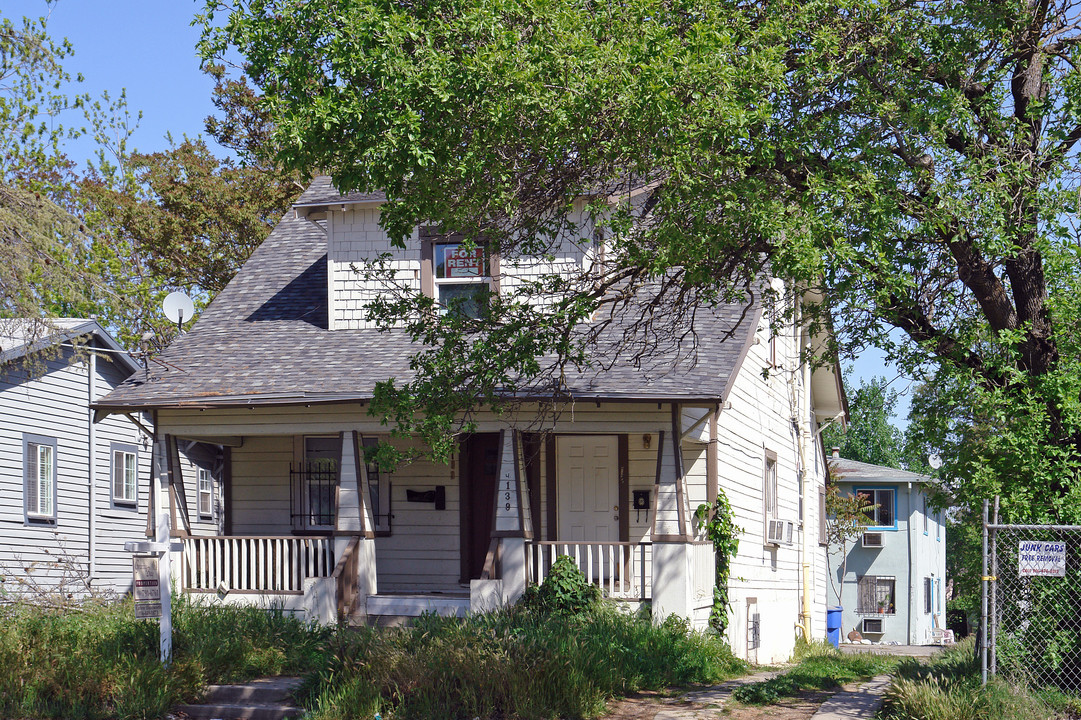 4139 Broadway in Sacramento, CA - Building Photo