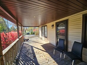 1N670 River Dr in Glen Ellyn, IL - Building Photo - Building Photo