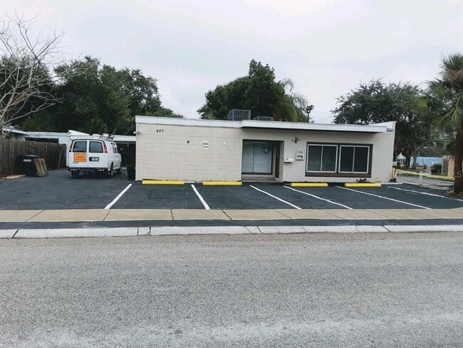 property at 407 S Orion Ave
