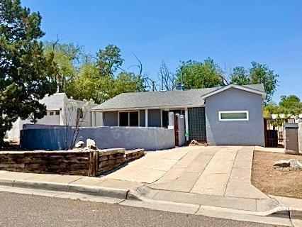 317 Morningside Dr SE in Albuquerque, NM - Building Photo