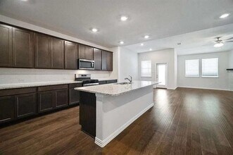 1617 Rushpea Dr in Royse City, TX - Building Photo - Building Photo