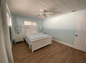 2403 Constitution Blvd in Sarasota, FL - Building Photo - Building Photo
