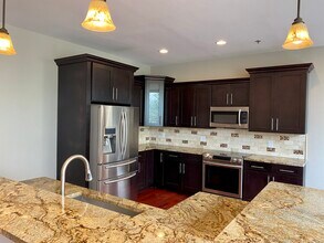 45 Northampton E St, Unit 200 in Wilkes-Barre, PA - Building Photo - Building Photo