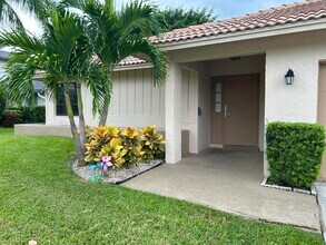 6162 Amberwoods Dr in Boca Raton, FL - Building Photo - Building Photo